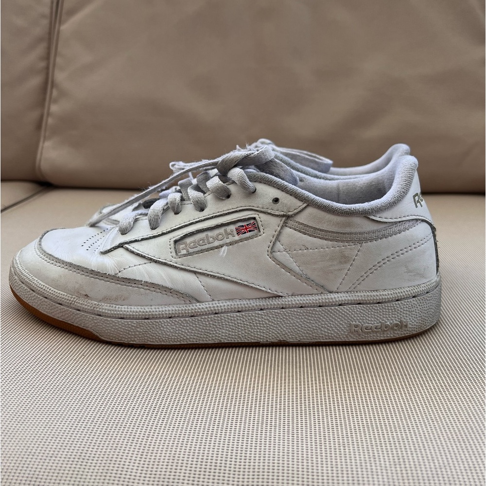 White Reeboxes - Size 7, but could potentially fit 7 1/2